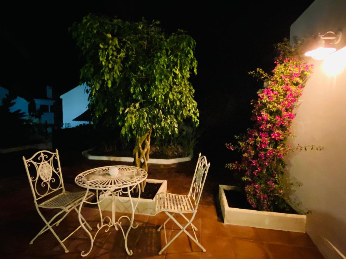 Studio-Near The Beach, Bbq And Seawater Pool 马尔韦利亚 外观 照片