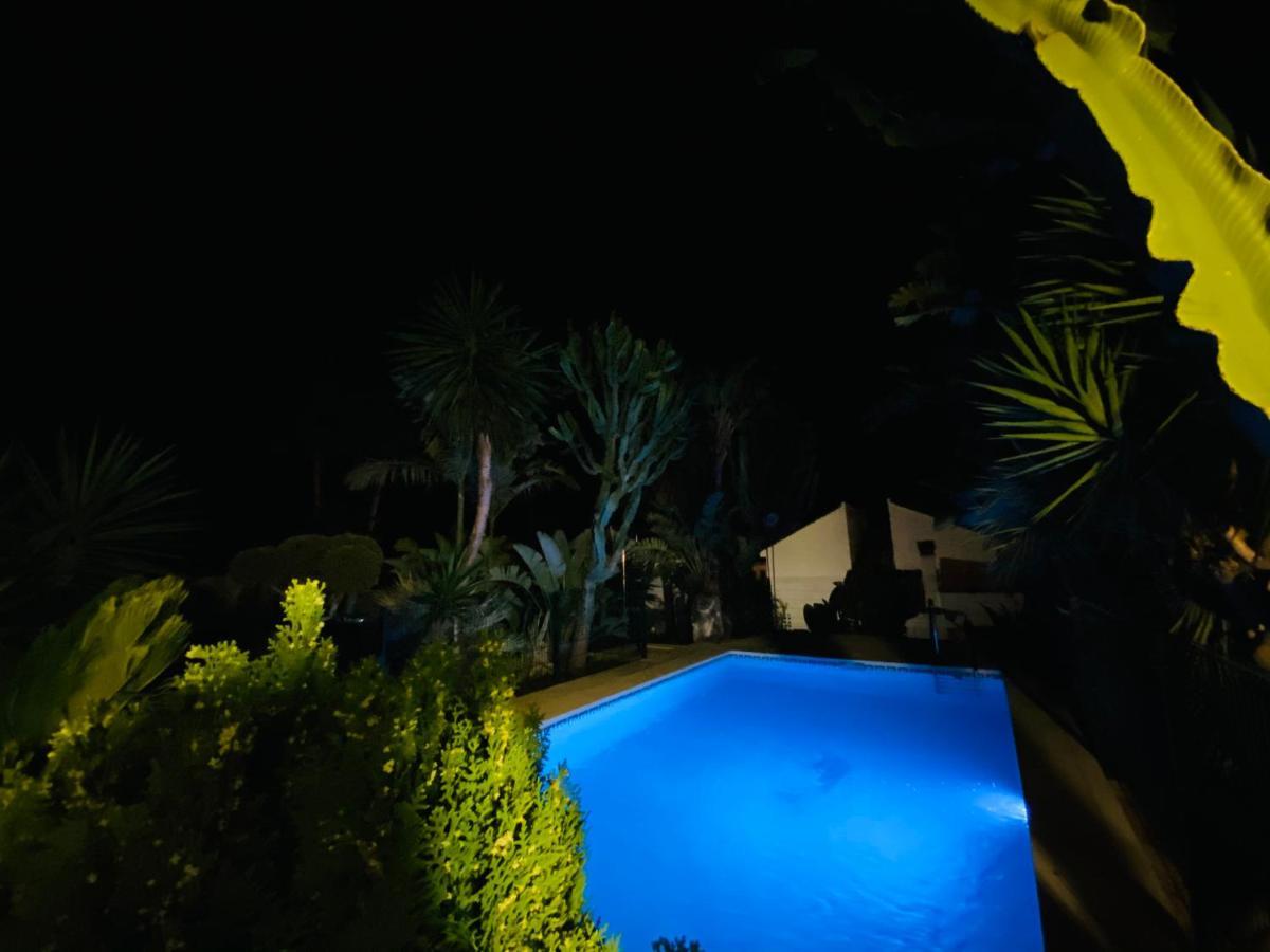 Studio-Near The Beach, Bbq And Seawater Pool 马尔韦利亚 外观 照片